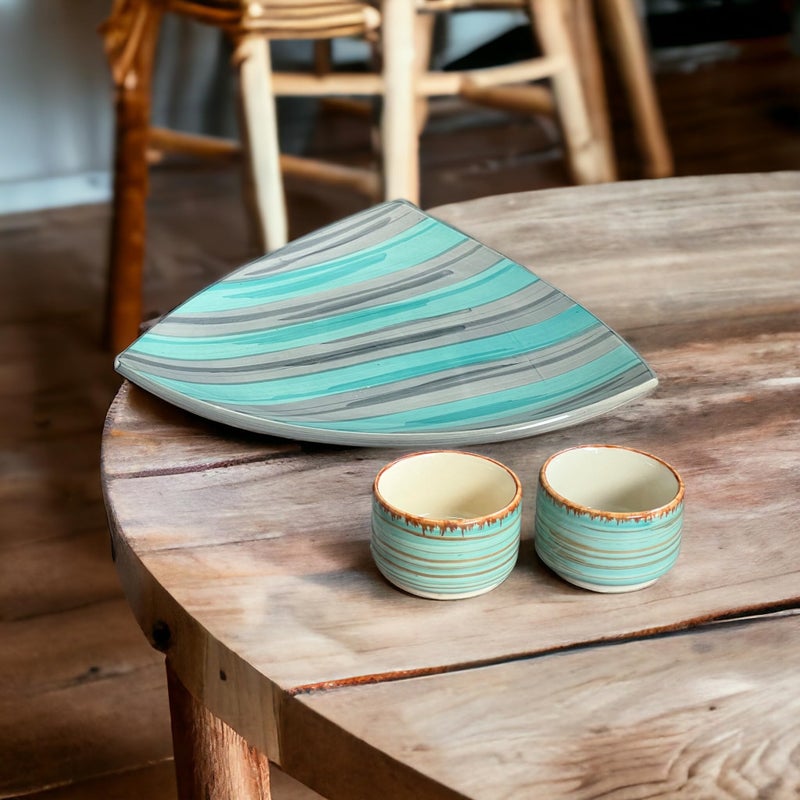 Backspace BACKKSPACE RETAIL Hand Painted Ceramic Triangular Starter Plate Pasta Plate Serving Snack Set with 2 Dip Bowls | Elegant Green Serving Dish - (25.5 cm) | Perfect for Entertaining and Dining - Image 3