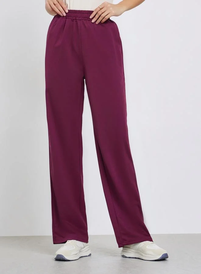 ستايلي جوغر بقصة أرجل مستقيمة