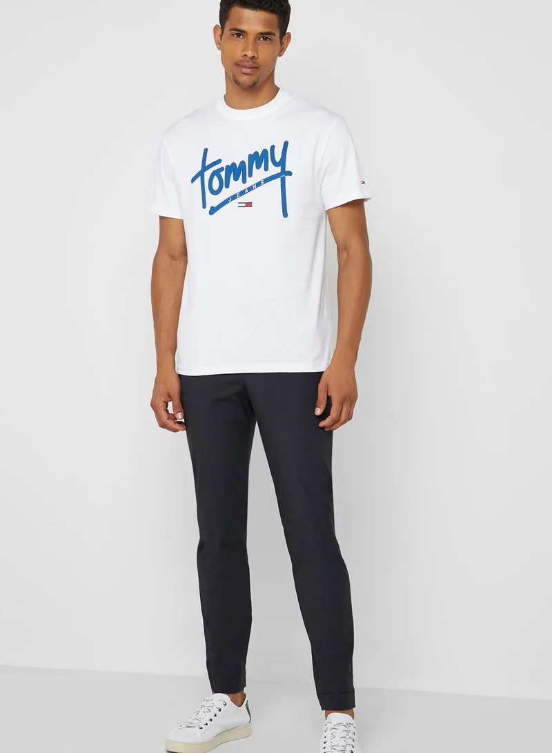 TOMMY JEANS Handwriting Logo Crew Neck T-Shirt