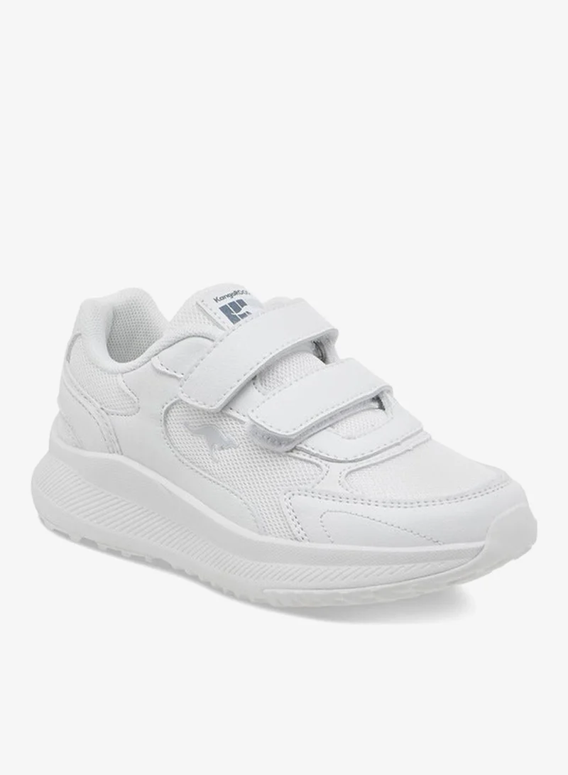 كانغاروس حذاء مدرسي للجنسين بتفاصيل شعار وإغلاق بشريط لاصق