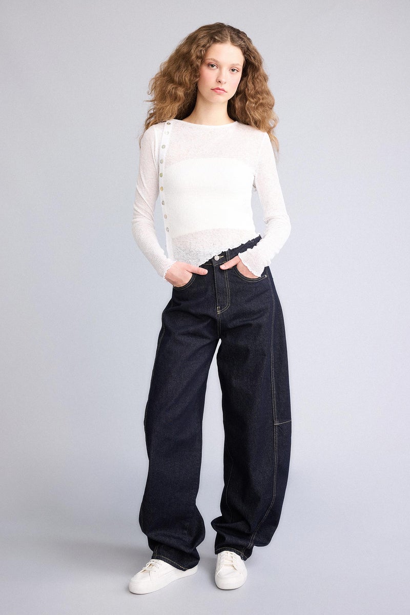 ديفاكتو بلوزة مخصر غير متماثل مفصل بالدانتيل - Image 2