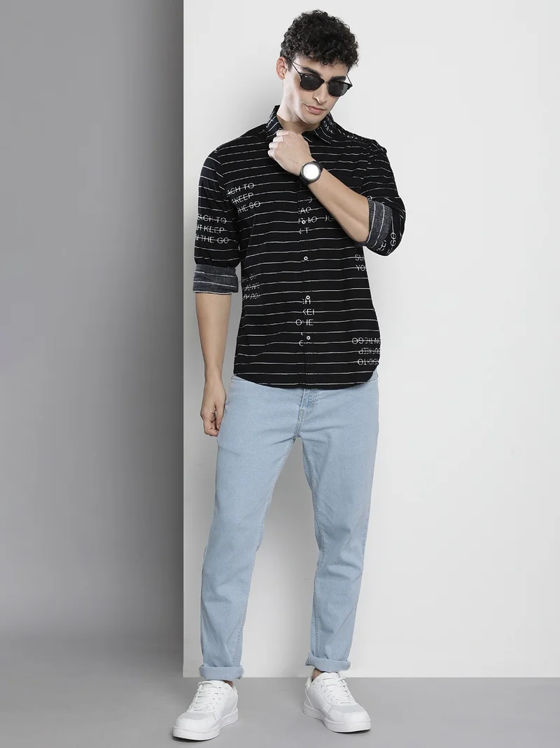 شركة المرآب الهندية Men Regular Fit Striped Full Sleeves Spread Collar Casual Shirt