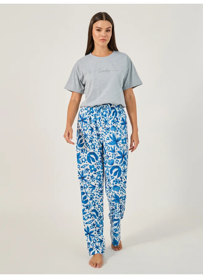 ستايلي Styli Unwind Floral Printed Pajama Set with Round Neck T-Shirt
