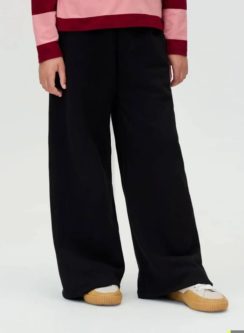 Calvin Klein Jeans Wide Leg Pintuck Joggers