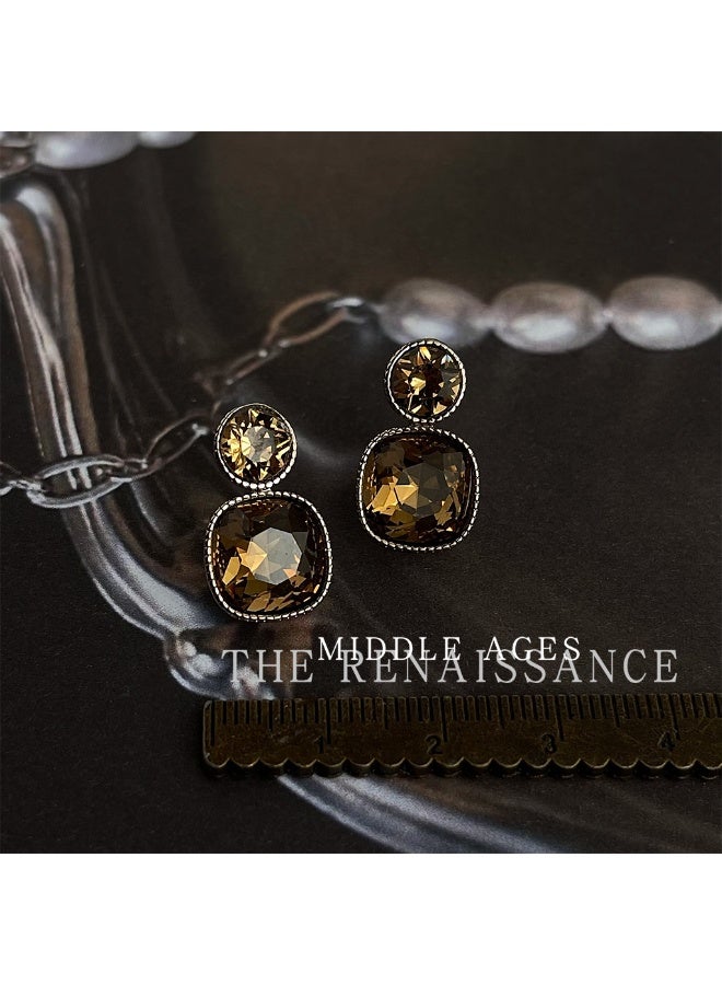 Vintage light brown geometric stud earrings | Autumn/Winter Maillard style glass crystal earrings - Image 4