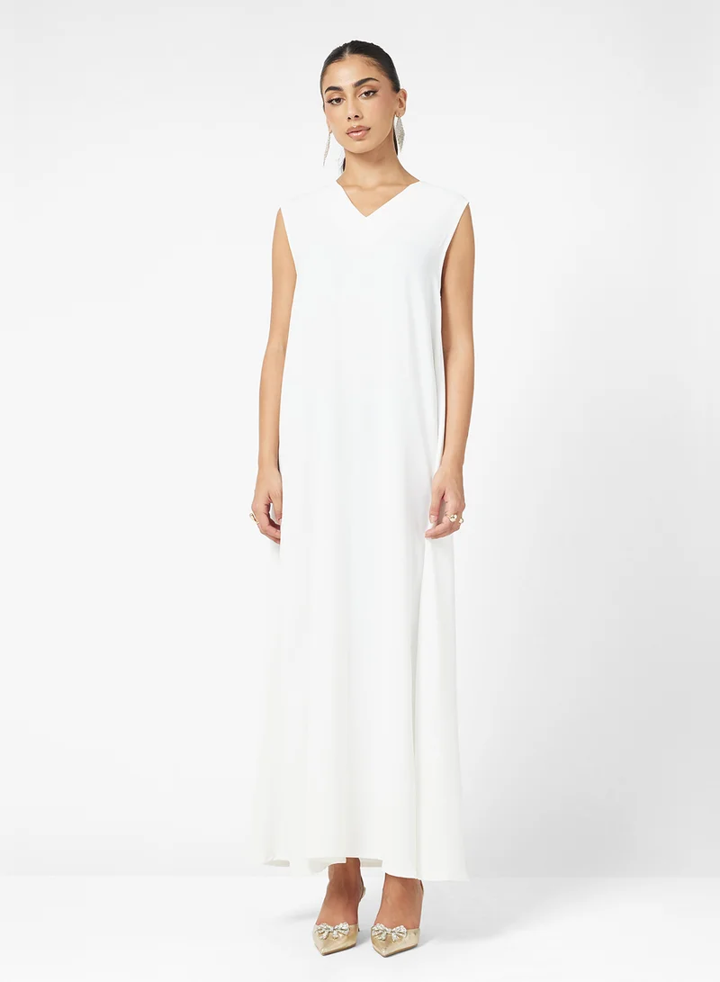 Khizana Embroidered Abaya With Sleeveless Inner