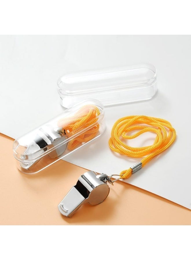 طقم تحكيم كرة قدم احترافي متكامل - يتضمن بطاقات حمراء وصفراء، محفظة جلدية، قلم رصاص، وصفارة معدنية مع حبل تعليق وعلبة حفظ - معدات حكم متميزة للمباريات والتدريبات. - Image 3