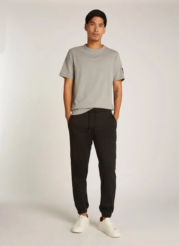 كالفن كلاين جينز Crew Neck Essential T-Shirt