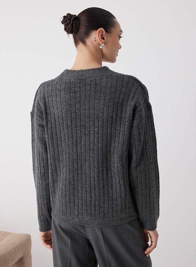 trendyol Wardrobe Essentials Anthracite Soft Textured Basic Wide Fit Knitwear Cardigan | - Image 4