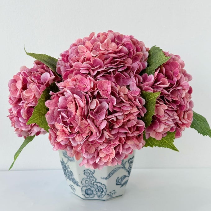 3 PCS REAL TOUCH HYDRANGEA ARTIFICIAL FLOWERS 21 DARK PINK LARGE LONG STEMS WEDDING CENTERPIECE FAKE FLOWERS HEADS LIFELIKE THICKS FOR HOME DECOR PARTY DIY BRIDAL BOUQUET TABLE