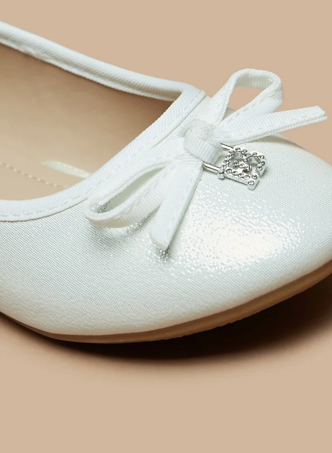 فلورا بيلا من شو إكسبرس Girl's Bow Accent Slip-On Round Toe Ballerina Shoes