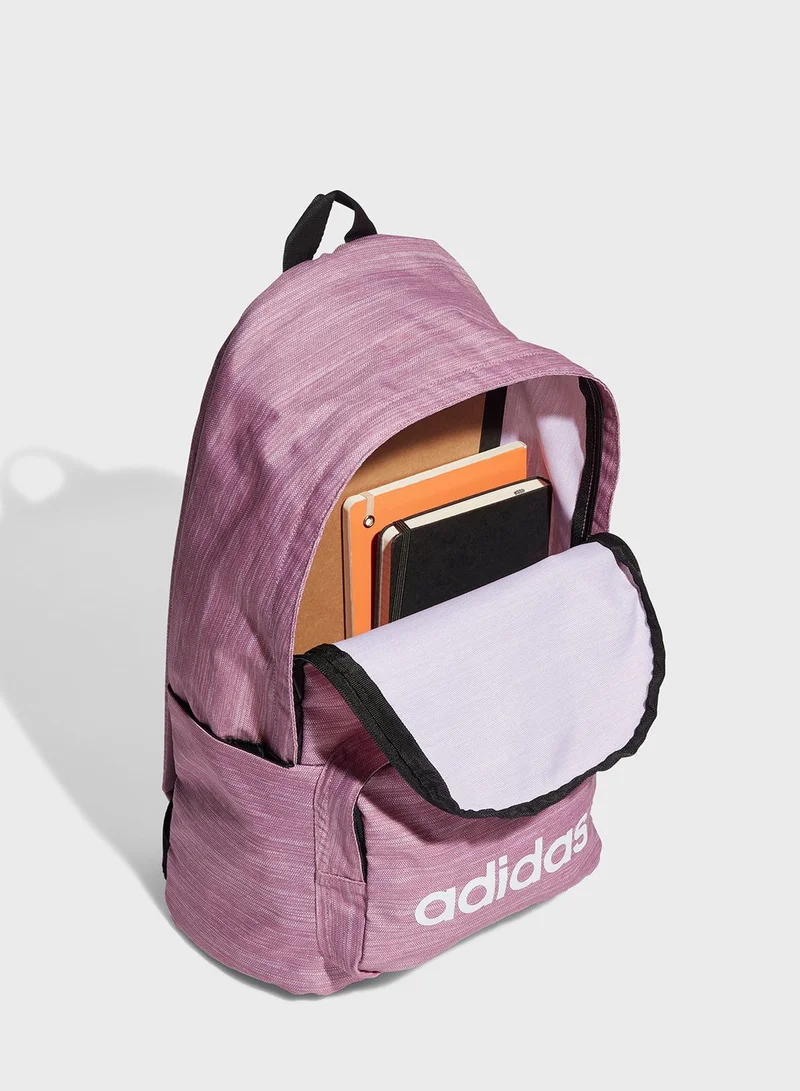 adidas شنطة ظهر بتصميم كلاسيكي