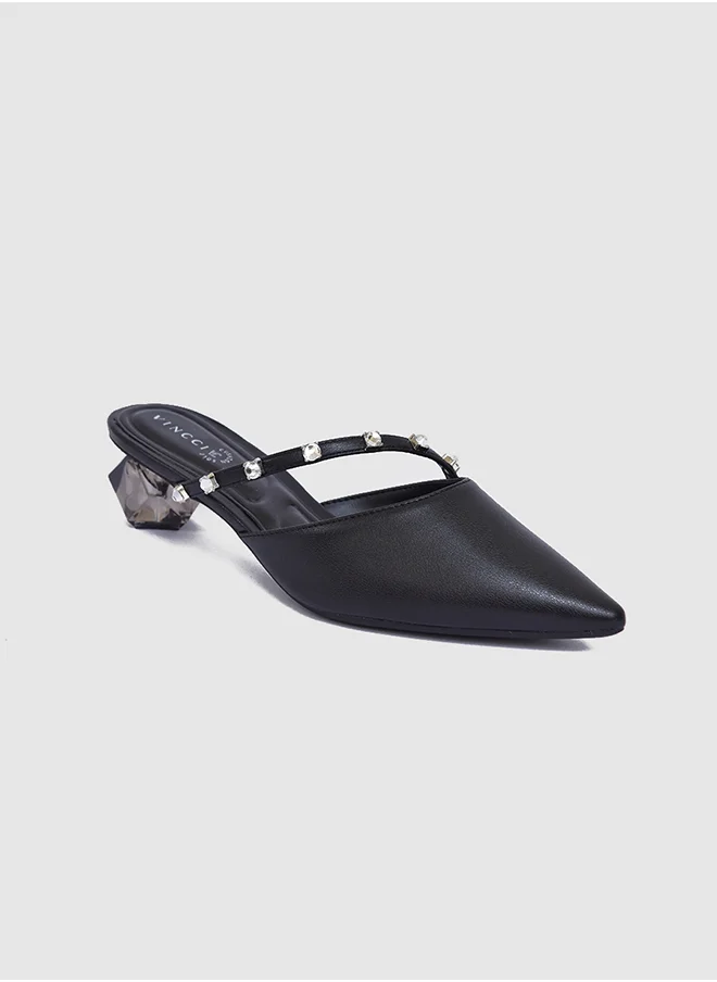 Vincci Pointed Toe Low Heel pumps