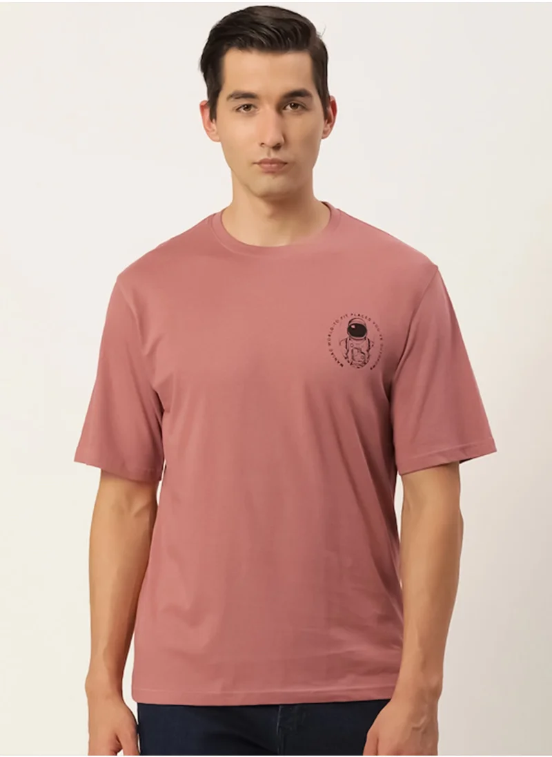 مانياك Maniac Mens Printed Round Neck Half Sleeve Cotton Pink Slim Fit Tshirt