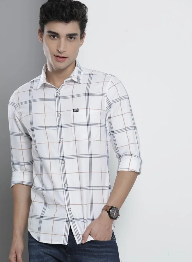 The Indian Garage Co Men Slim Fit Checkered Full Sleeves Spread Collar Casual Shirt
