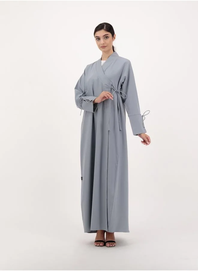 Meem by Mariyah Front open abaya with tie