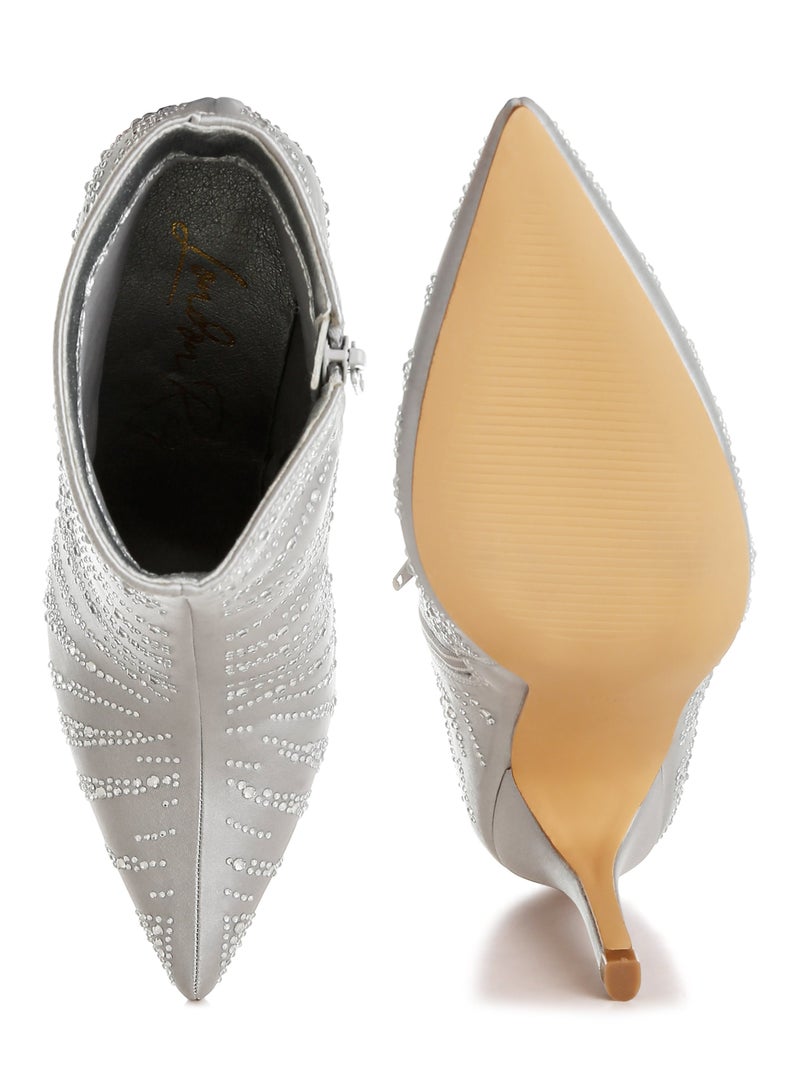 لندن راج أحذية حفلات نسائية من لندن راغ، مصنوعة من الساتان المرصع بأحجار الراين، باللون الفضي - Image 4