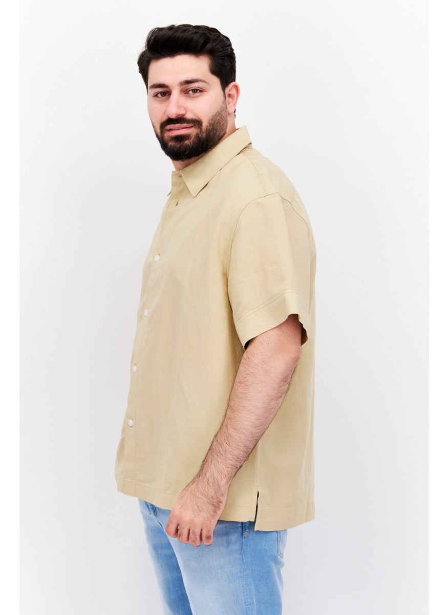 ESPRIT Men Pointed Collar Short Sleeve Plain Casual Shirt, Beige  - Image 4