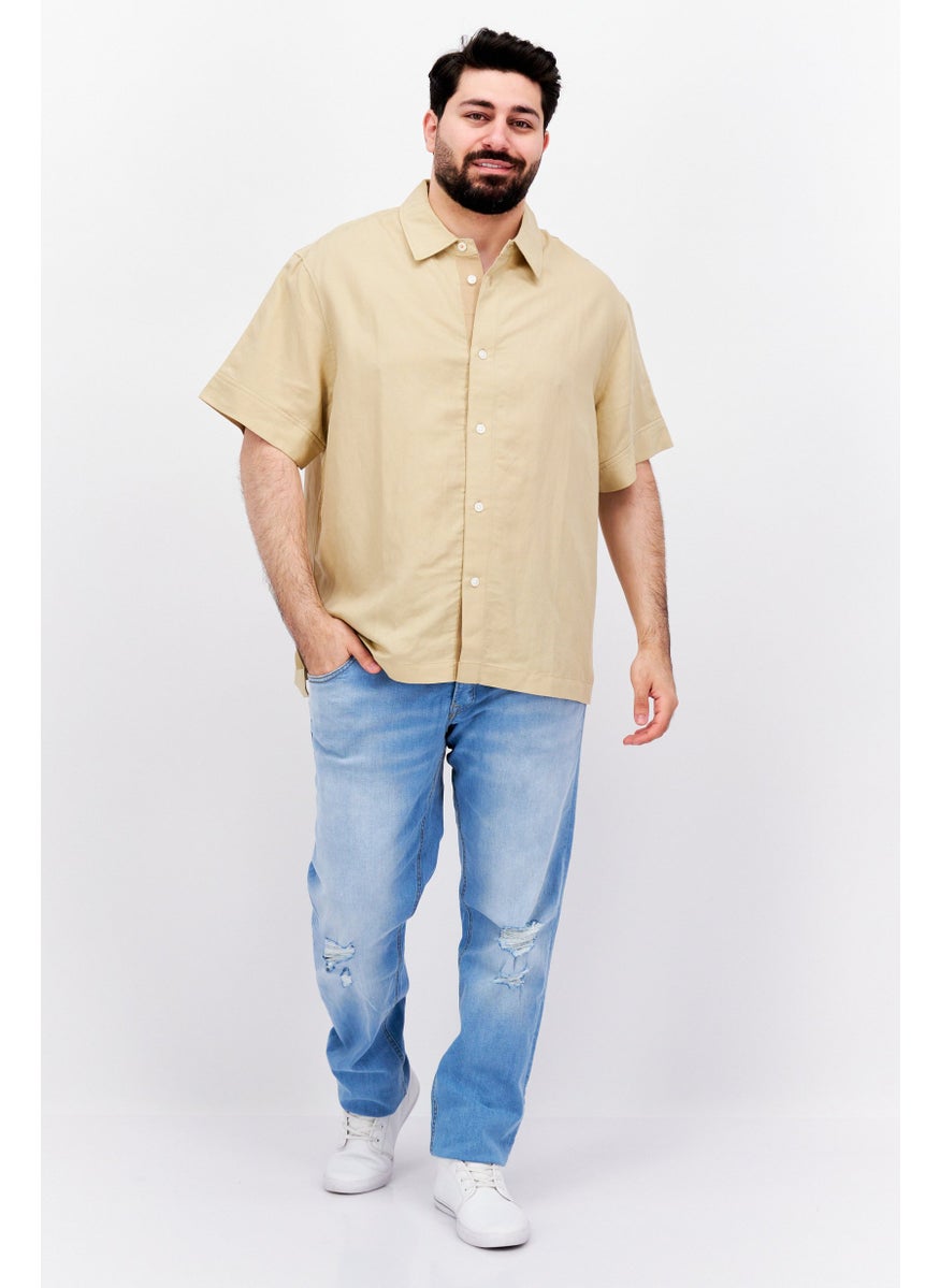 ESPRIT Men Pointed Collar Short Sleeve Plain Casual Shirt, Beige  - Image 3