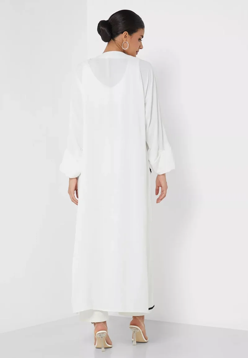 Moistreet  Pocket Detailed Abaya for Women | Best Price UAE
