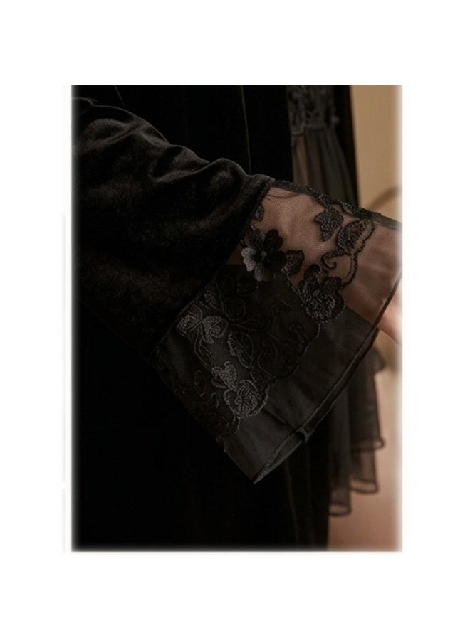 Caprisious Luxe Velvet & Lace Pajama Set with Floral Embroidery – 2-Piece Nightgown and Robe - Image 4