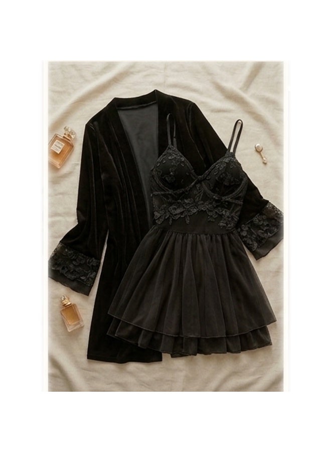 Caprisious Luxe Velvet & Lace Pajama Set with Floral Embroidery – 2-Piece Nightgown and Robe - Image 2