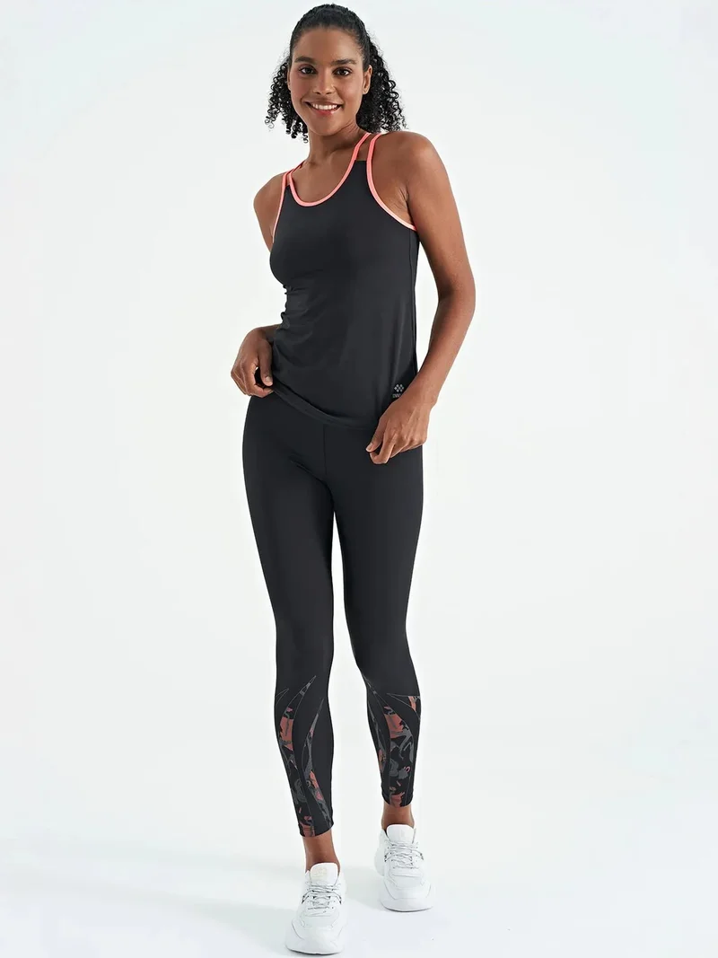 تومي لايف TOMMY Sleeveless Knit Sports Top