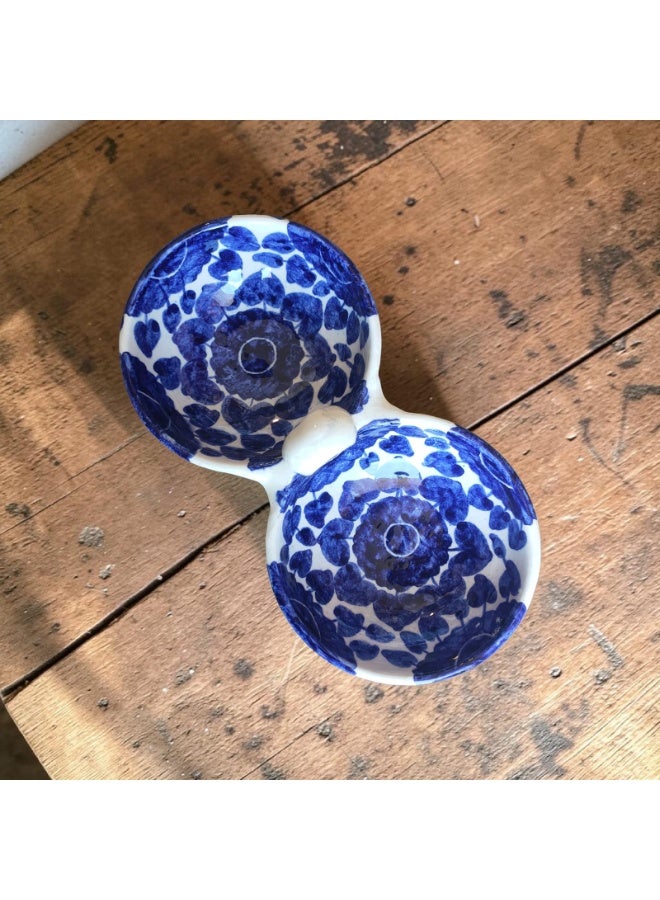 color zone pottery A ceramic and porcelain salt and pepper shaker, a uniquely shaped decorative nut bowl, size 11 - Image 1