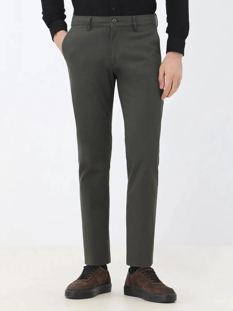 كيب بنطال قطني مخلوط، بقصة عادية، بلون كاكي، بنسيج متين.