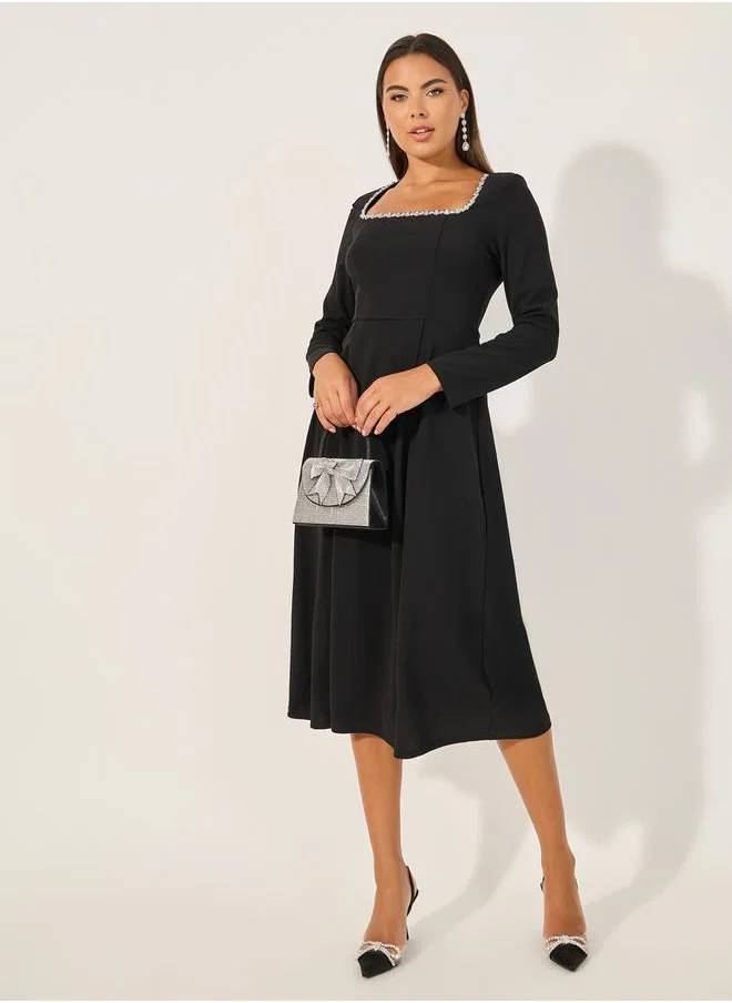 ستايلي Embellished Square Neck A-Line Midi Dress