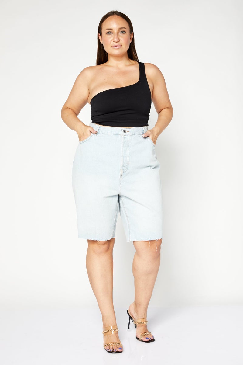 Asos Design Women Curve Washed Denim Shorts, Light Blue - Image 4