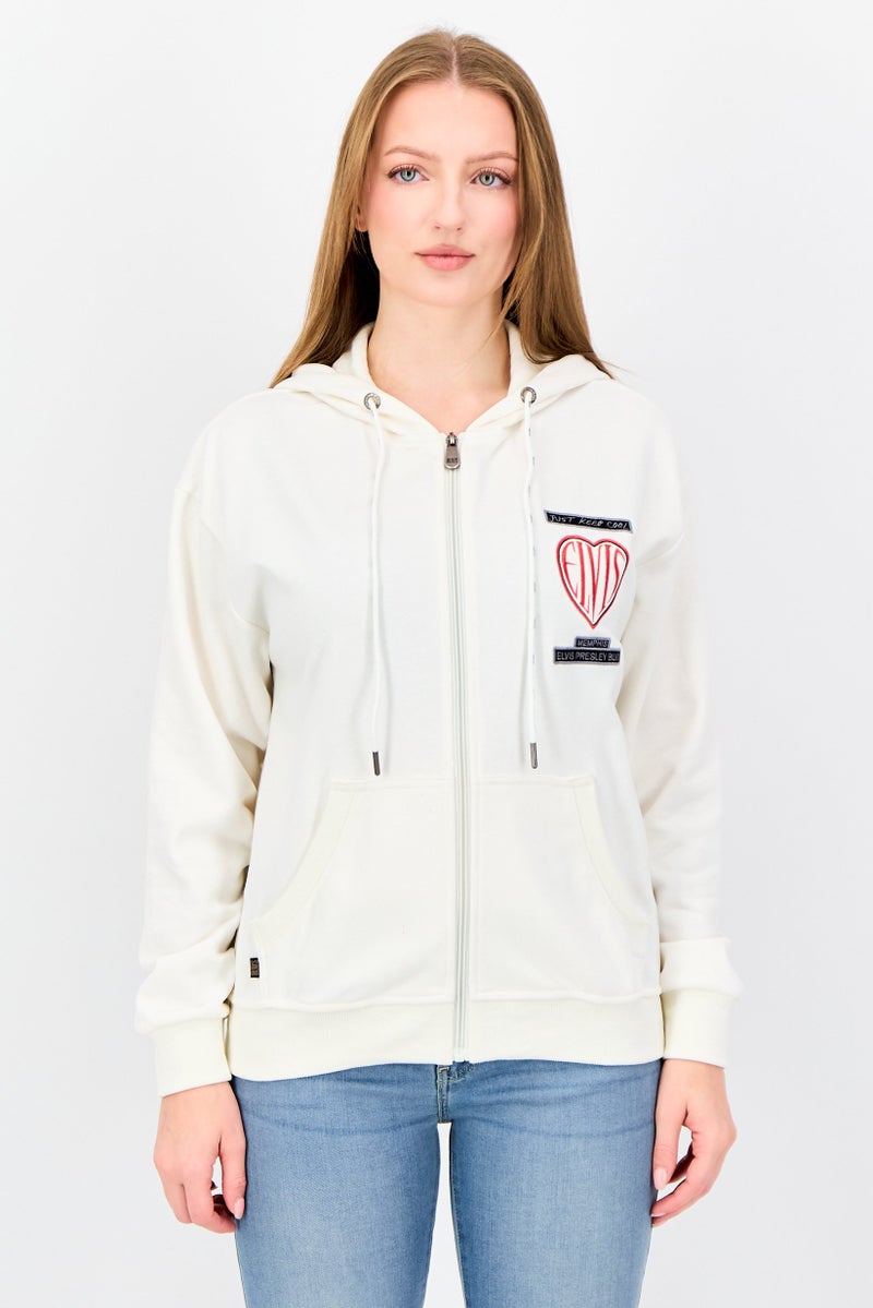 ELVIS هودي طويل الأكمام مزين بشعار للنساء، كريمي - Image 1