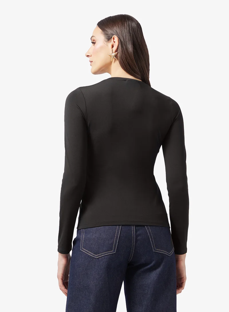 ELLA Knit Top With Statement Buttong