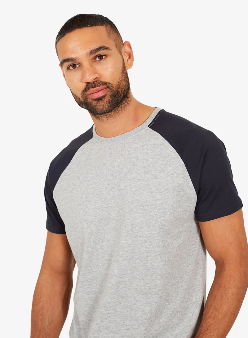 برايف سول تيشيرت رجالي بياقة دائرية مع تباين