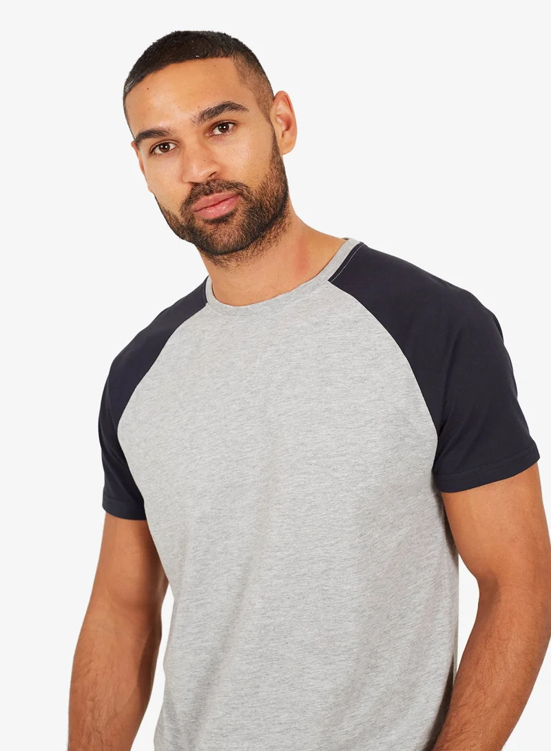 BRAVE SOUL MENS CREW NECK TSHIRT WITH CONTRAST