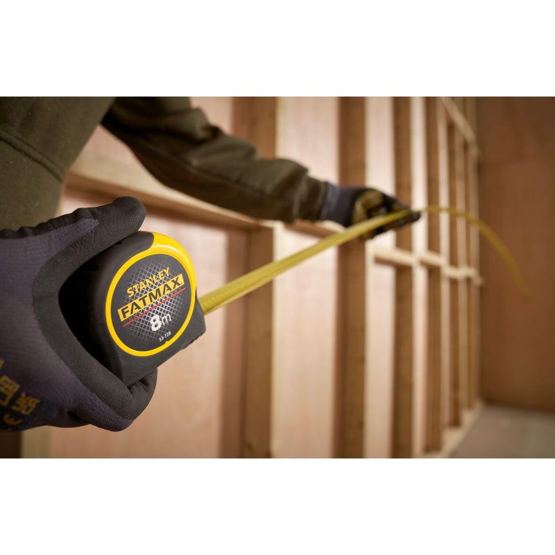 Stanley - FatMax متر شريط ستانلي مع درع الشفرة 8 م مقياس مقاوم للصدمات مع طلاء مايلا وقبضة مبطنة 0-33-728 - Image 4