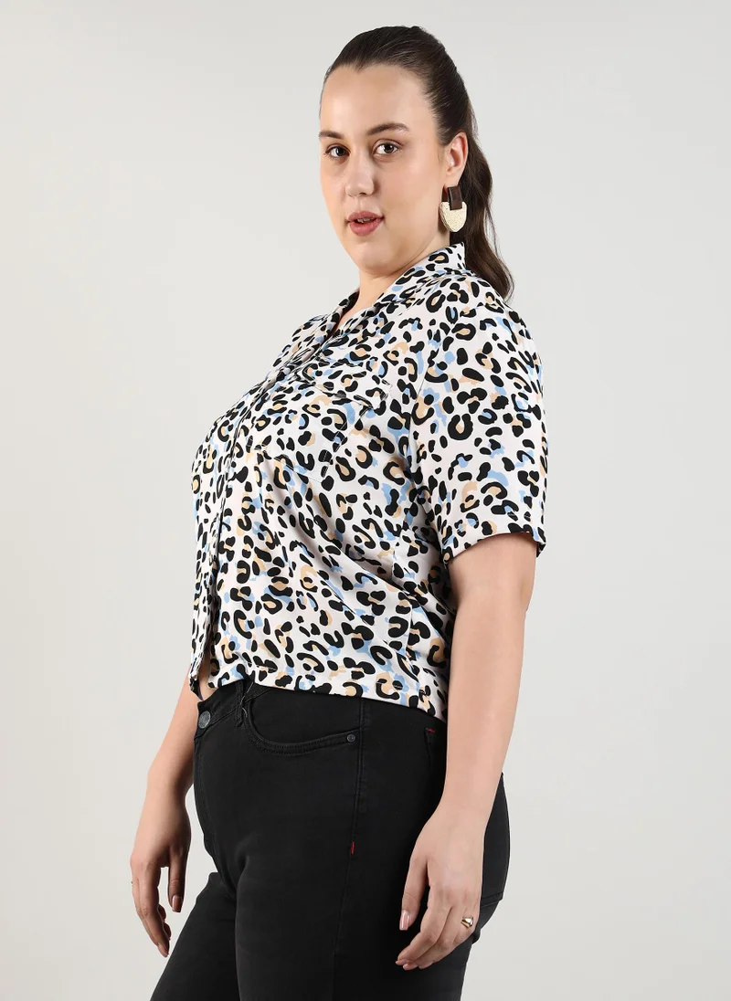 انستافاب بلس تيشيرت بطبعة الفهد المجردة