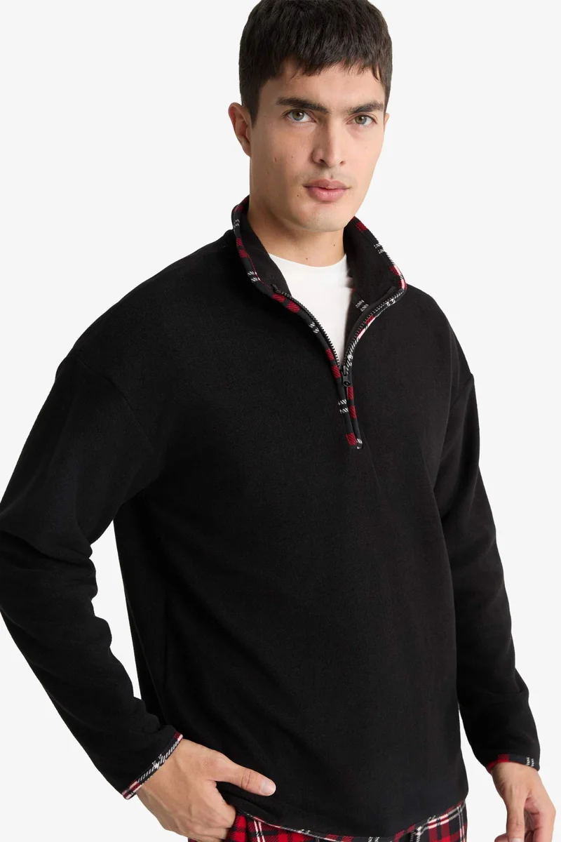ديفاكتو Regular Fit Long Sleeve Knitted Tops