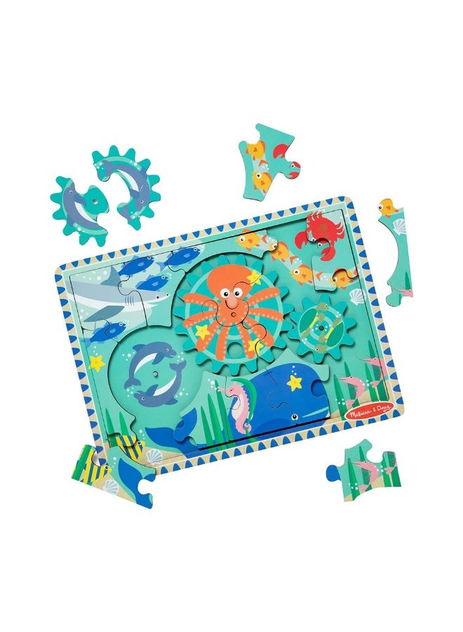 Melissa & Doug لعبة بازل معدات تحت الماء الخشبية من ميليسا ودوج (18 قطعة) - Image 2