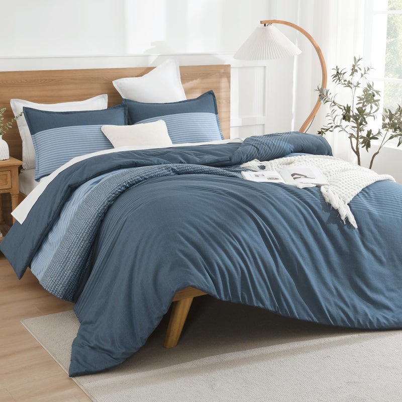 Litanika طقم لحاف Litanika Haze Blue Super King Plus - 3 قطع خفيف الوزن باللون الرمادي الداكن ومخطط منفوش طقم لحاف سرير طوال المواسم - Image 2