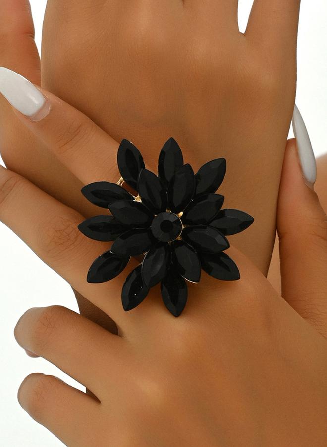 Take Two Black Flower Statement Ring - Image 3