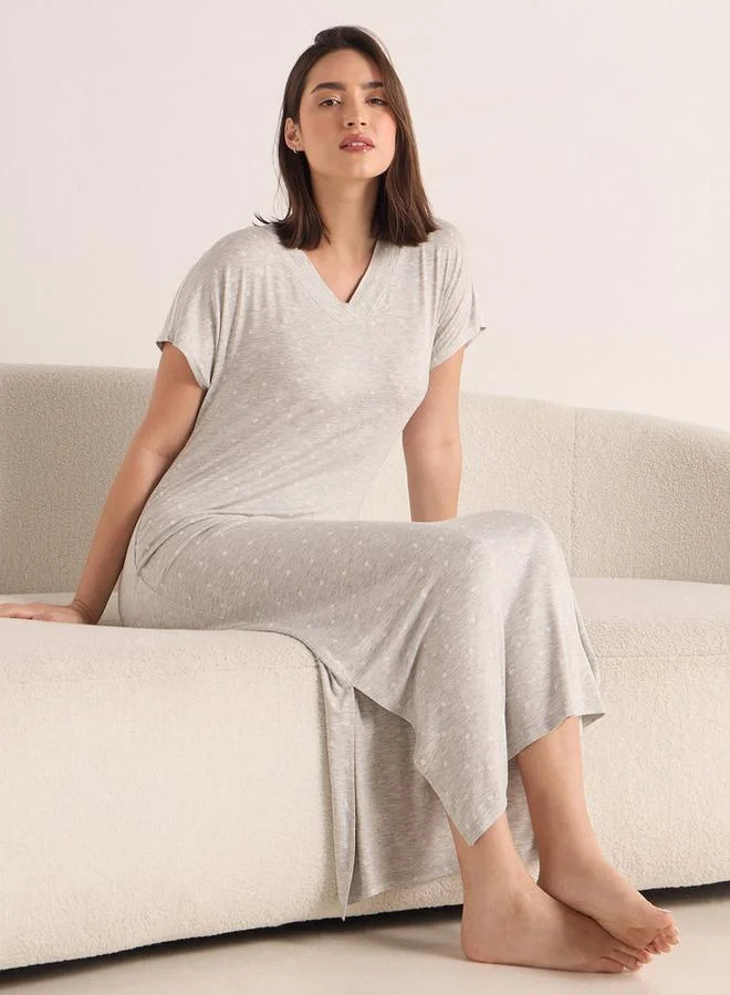 Splash FAV All-Over Print Night Dress with V-neck and Short Sleeves