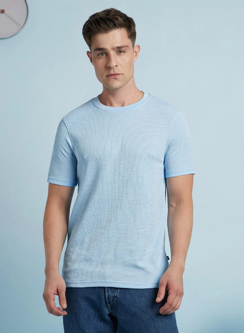 Dennis Lingo Men's Sky Blue Cotton Blend Solid Regular Fit T-Shirt