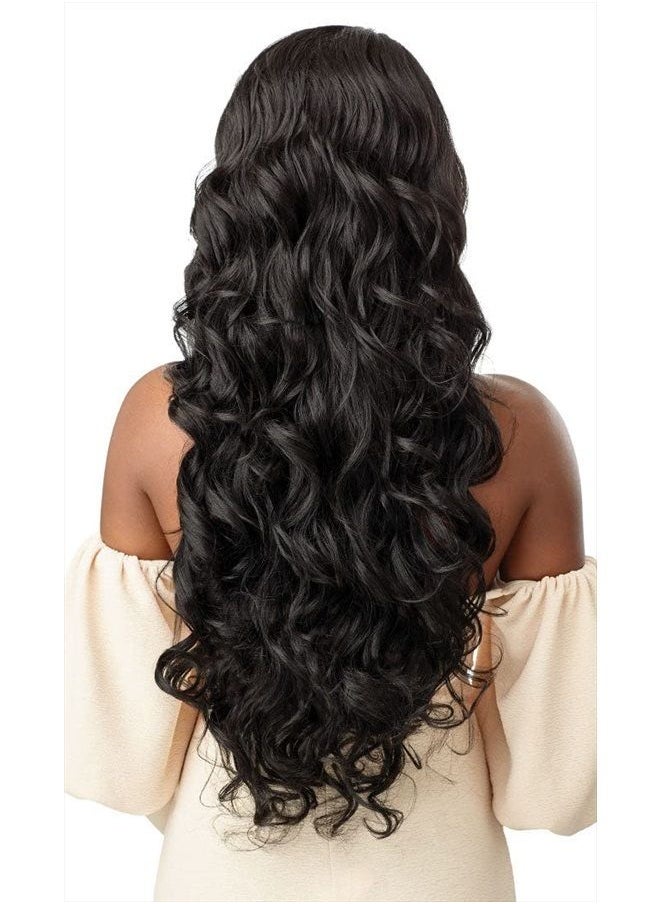 Outre Melted Hairline HD Lace Front Wig Chandell (DRFF4/HAZHN)  - Image 5