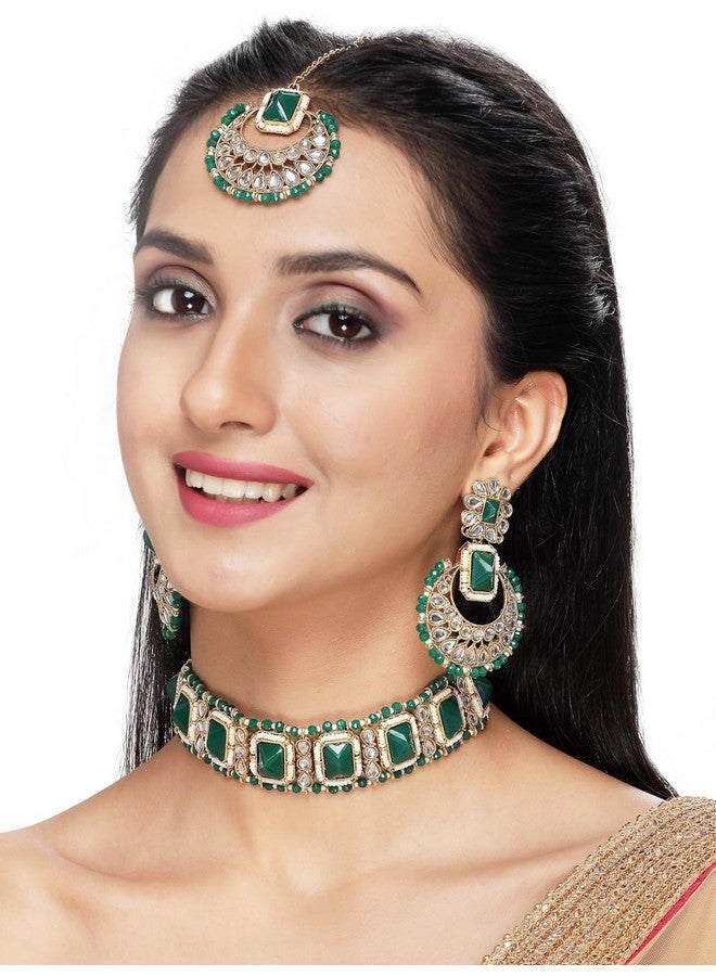 Sukkhi طقم قلادة تشوكر على شكل مربع باللون الأخضر مع كوندان وخرز مع أقراط وماانتيكا للنساء (Ns105524) - Image 2