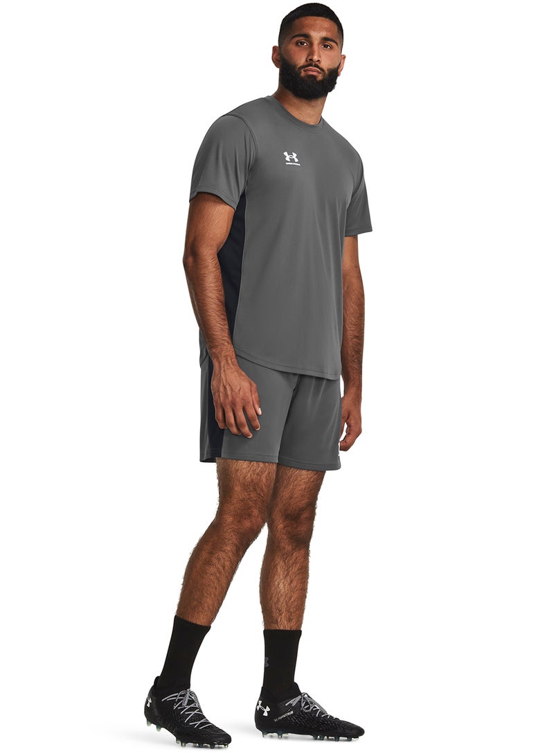 اندر ارمر شورت محبوك مزين بشعار الماركة - Image 4