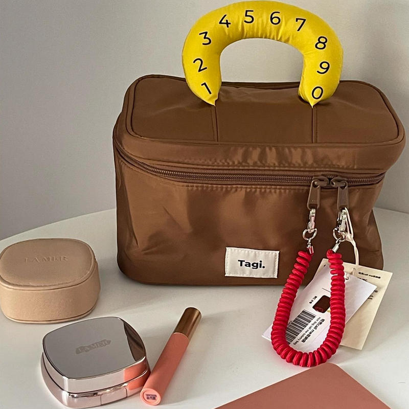 Tagi.Hadou Callme Cosmetics Bag Waterproof Portable Toiletry Bag Large Capacity Cosmetics Bag Camera Bag Cosmetic Bag - Image 2
