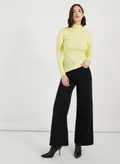 ستايلي Pale Yellow