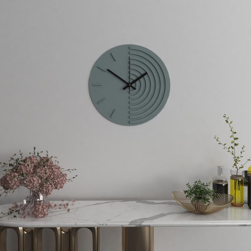 ساعة حائط خشبية بتصميم خطوط منحنية