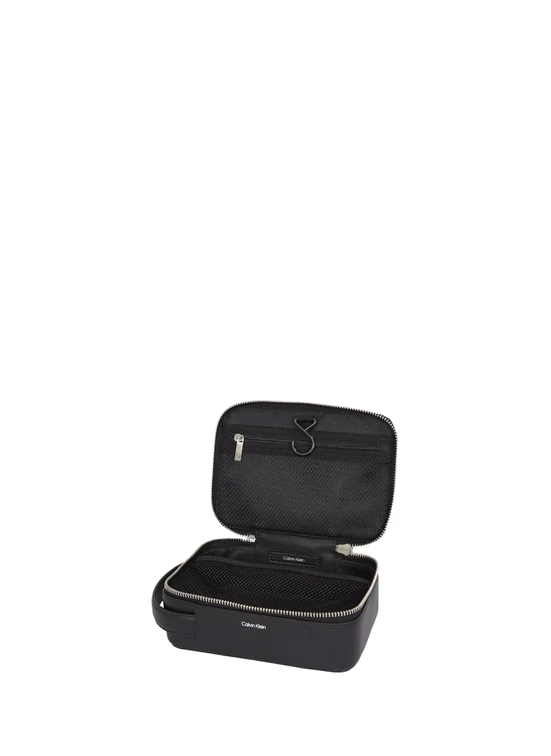 CALVIN KLEIN Logo Detailed Toiletry Bags